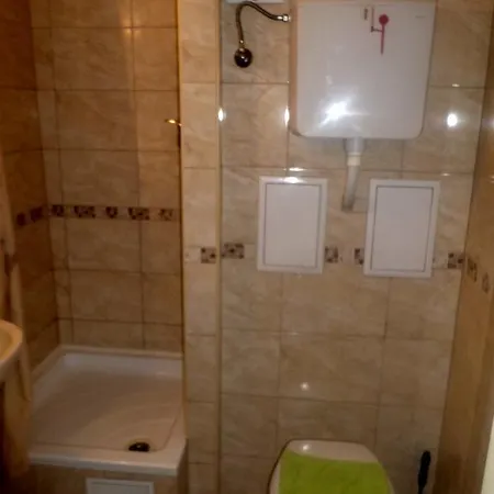 Leslie ブダペスト