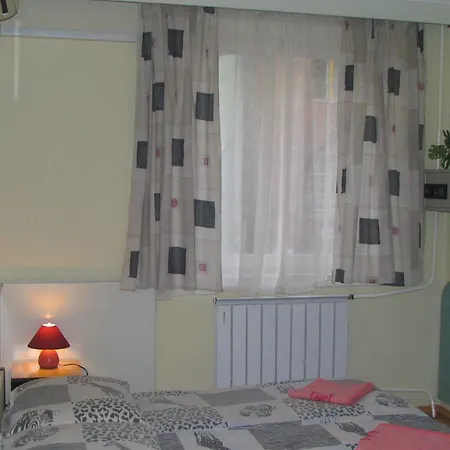 Leslie Budapešť